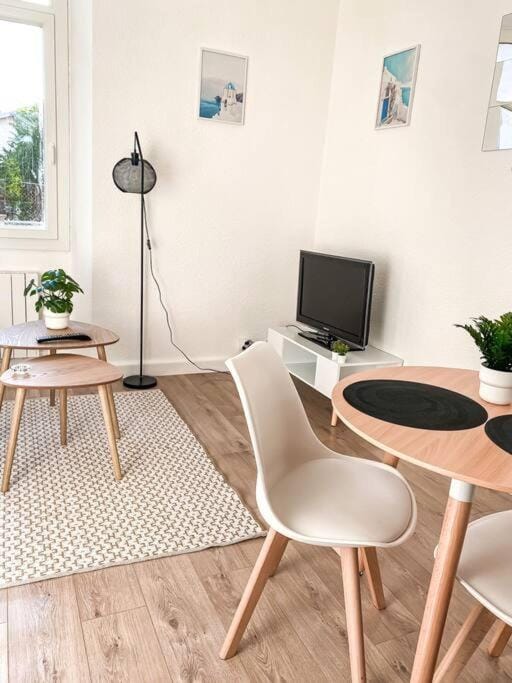 La Liberté I Central I Parking gratuit Apartment in Provence