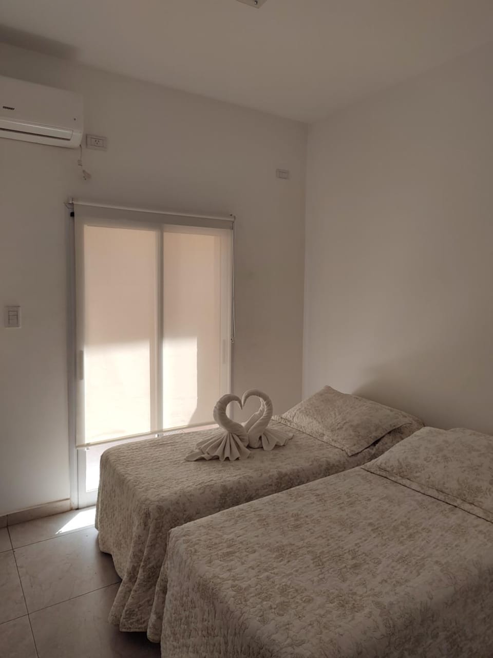 Bed, air conditioner