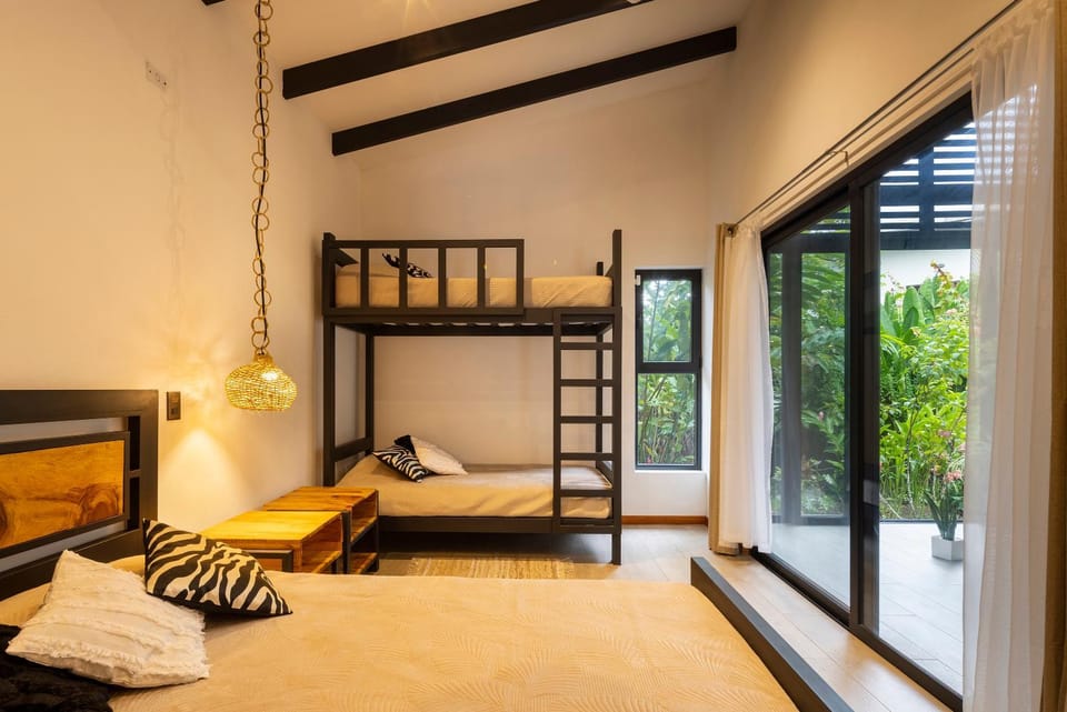 Bed, Bedroom, bunk bed