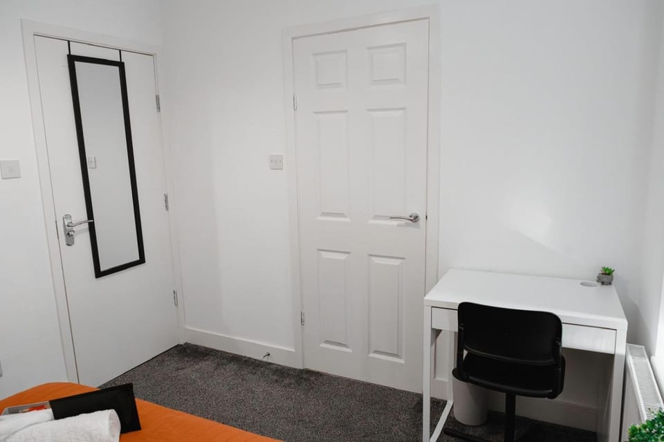Cosy Ensuite Bedroom I 5min walk from Bramall Lane Stadium Vacation rental in Sheffield