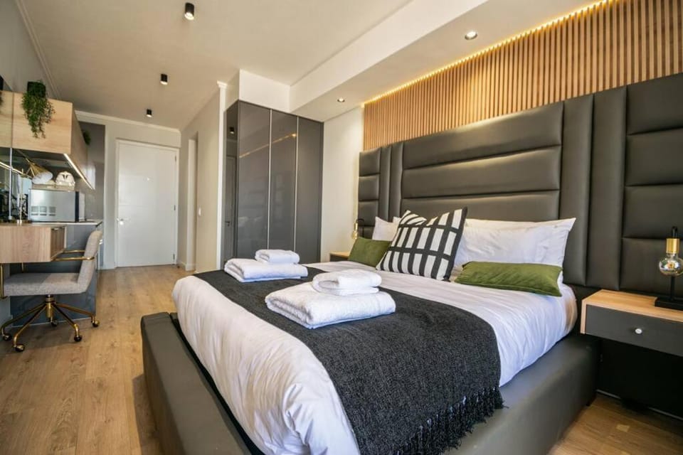 Beautiful Gem at Ellipse Apartment in Sandton
