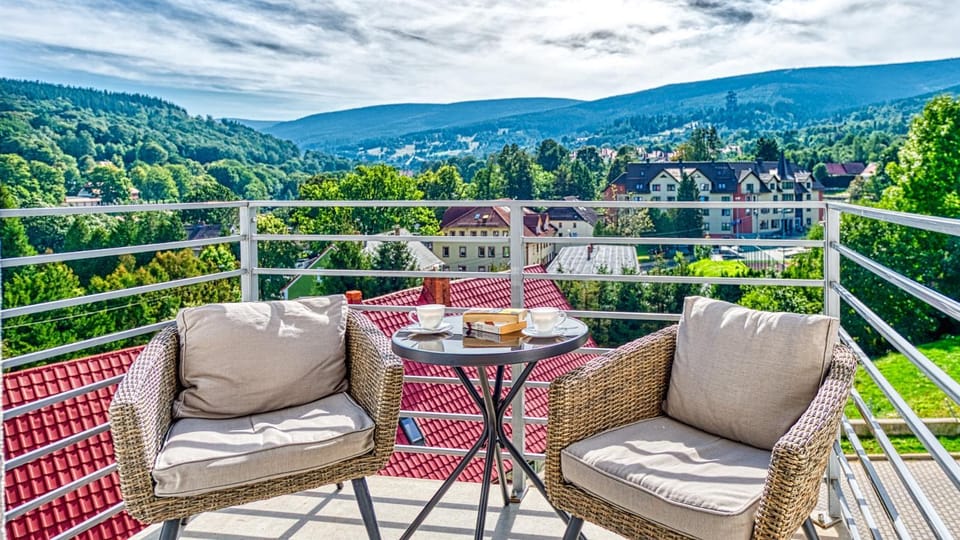 Day, Natural landscape, View (from property/room), Balcony/Terrace, Mountain view