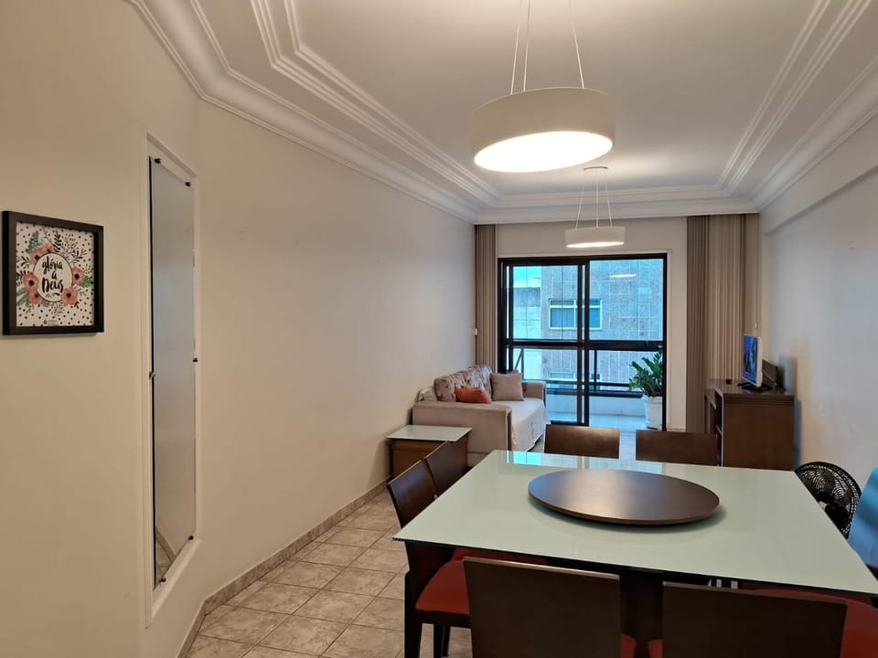 Apartamento na Praia do Morro -160 metros da praia -Ar condicionado e internet -Perto de tudo Apartment in Guarapari