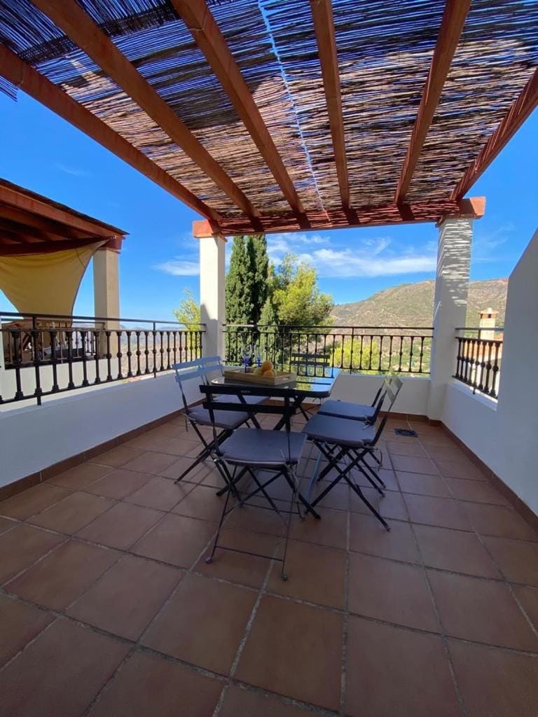 Balcony/Terrace, Balcony/Terrace