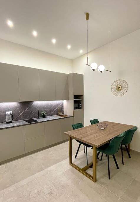 Dining area, minibar, stove