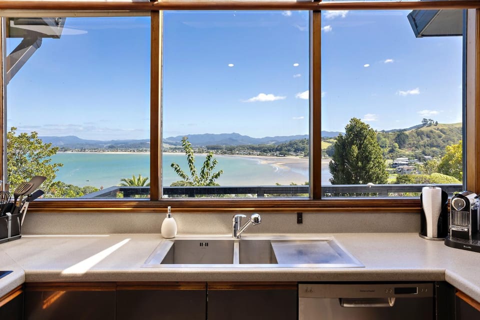 Kitchen or kitchenette, Mountain view, Sea view