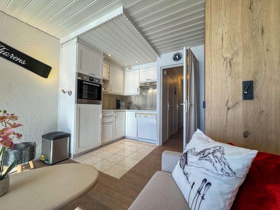 Appartement Val Thorens 5 pers, Véranda, Local à skis - FR-1-637-63 Apartment in Les Allues