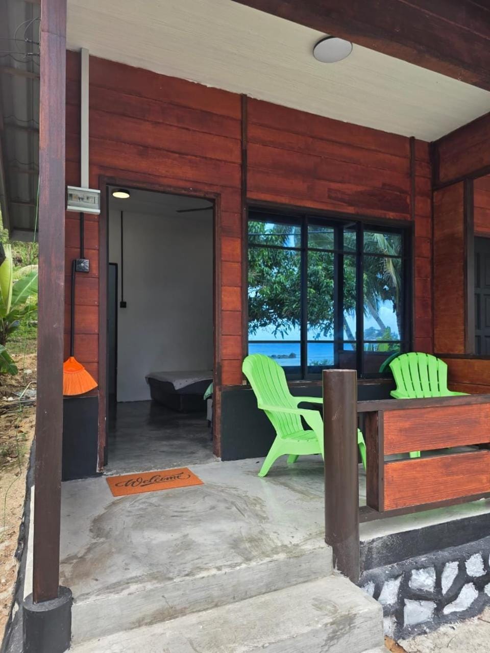 Ella's Place Salang Tioman Inn in Mersing