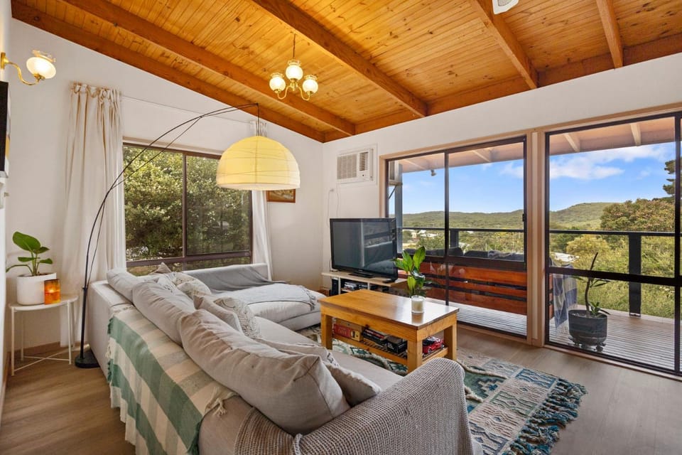 The Nest House in Venus Bay