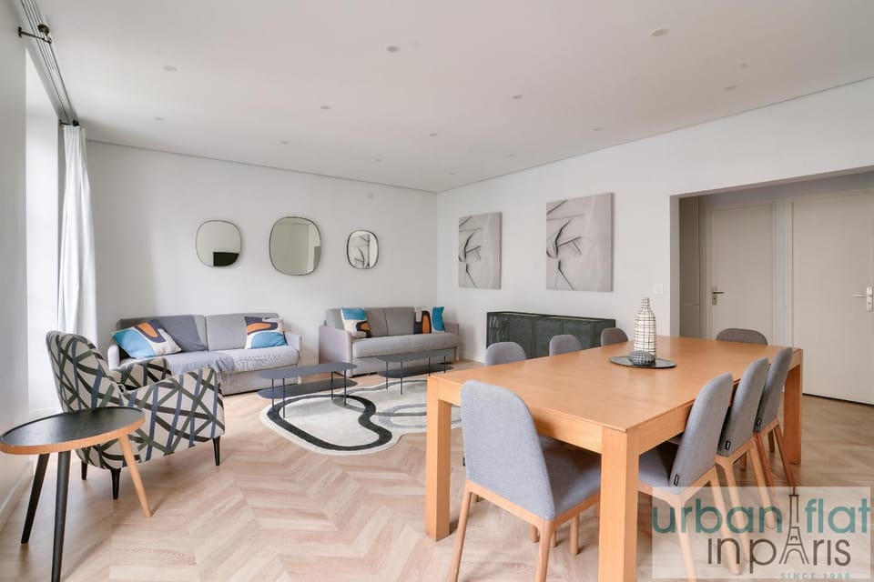 127 - Spacious 4BR in Montorgueil Apartment in Paris