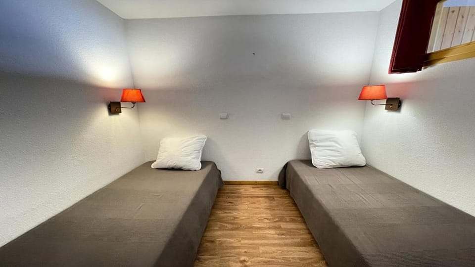 Résidence Dame Blanche - DBA216 - APPT 1 CHAMBRE + CABINE - BALCON - 6 PERSONNES - Secteur 1800 MAE-7524 Cabin in Provence-Alpes-Côte d'Azur
