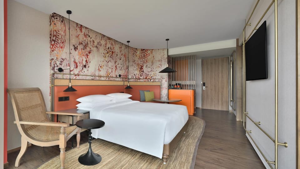 Shower, Toilet, Bed, Hot Tub, Bathroom, TV and multimedia, Coffee/tea facilities, View (from property/room), Balcony/Terrace, Kitchen or kitchenette, Living room, Other, Bedroom, Guests, City view, Pool view, dishwasher, flat iron, furniture, hair dryier, heating, internet, locker, minibar, wardrobe, laundry, dryer, kitchen, acessibility, air conditioner