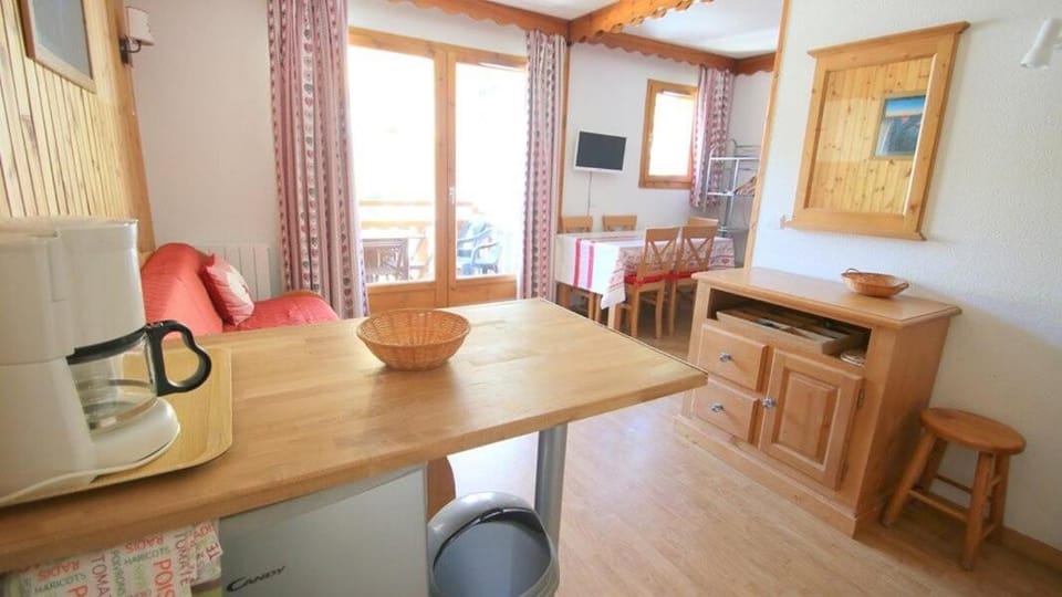 Résidence Parc Aux Etoiles - C307PAE - APPARTEMENT 2 CHAMBRES AVEC BALCON MAE-8724 Apartment in Provence-Alpes-Côte d'Azur