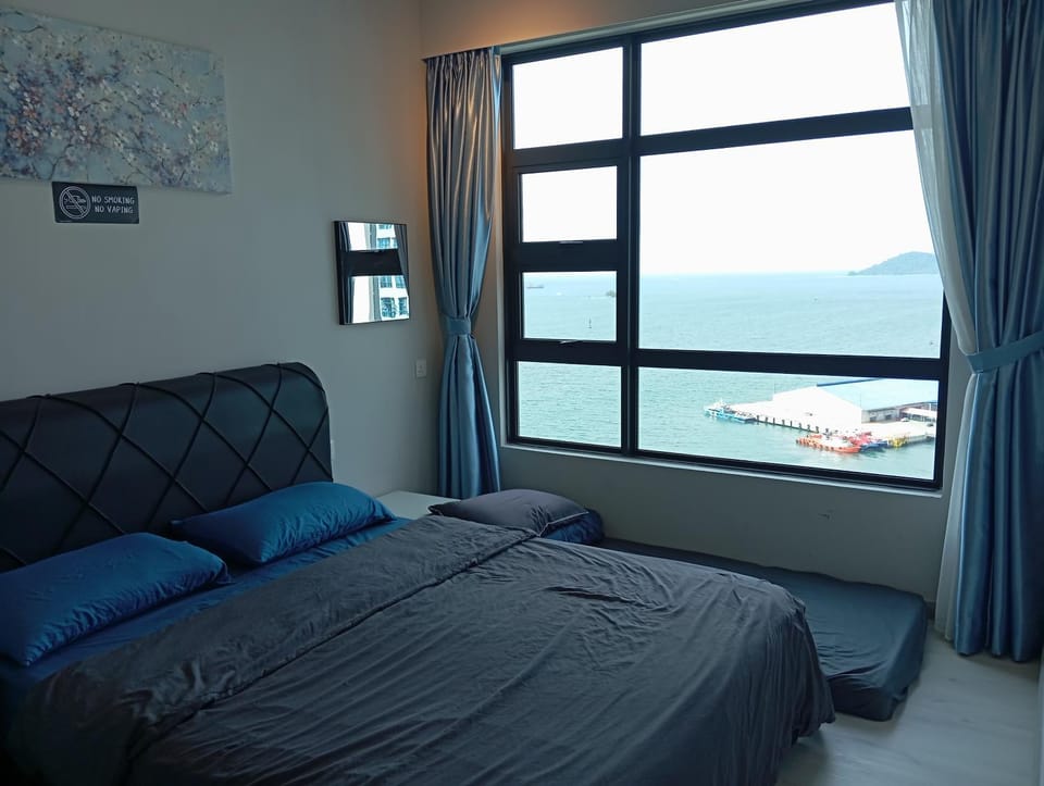 Jesselton Quay by Peach 2BR Seaview T1 High Floor Apartment in Kota Kinabalu