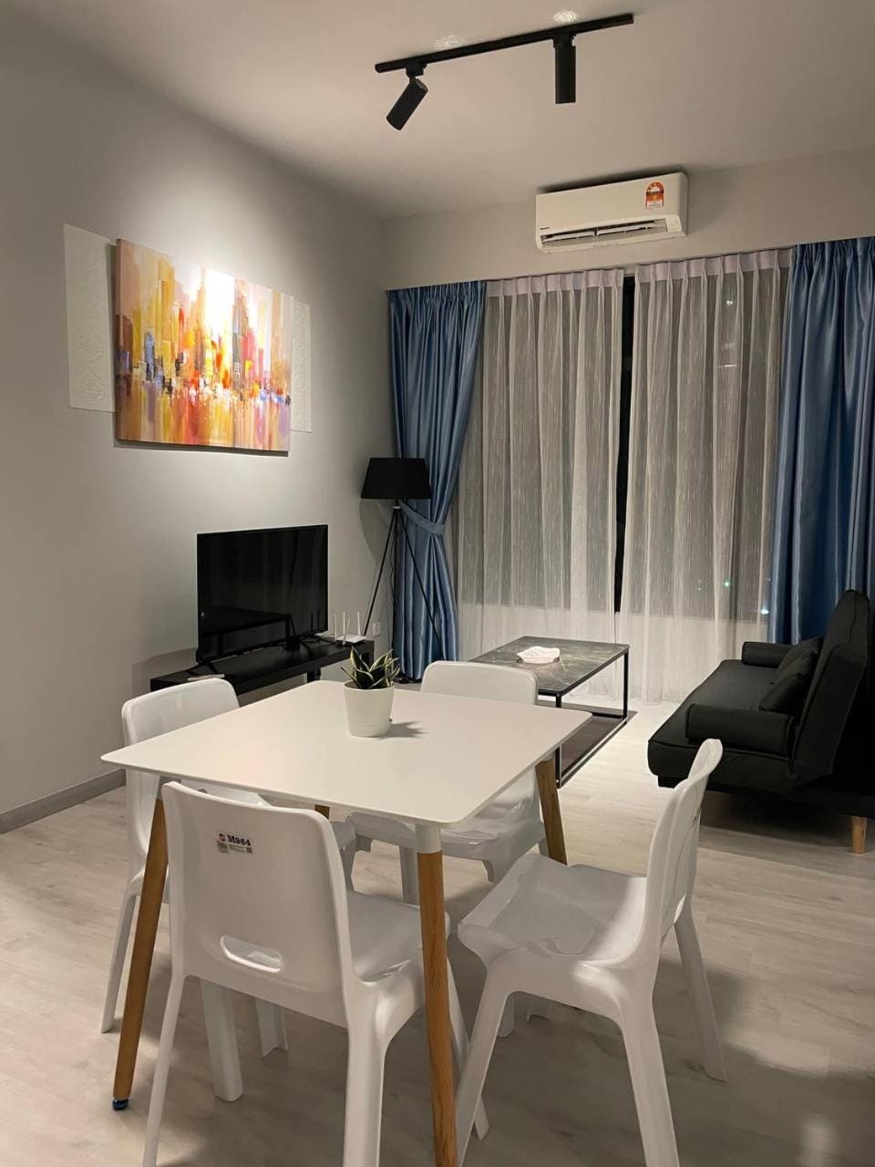 Living room, Seating area, Dining area