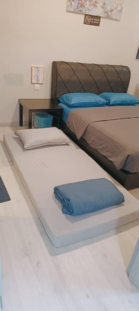 Jesselton Quay by Peach 2BR Seaview T1 High Floor Apartment in Kota Kinabalu