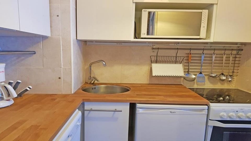 Résidence Cortina 2 - C2616 - APPT T2 CABINE - 6 PERSONNES, 1 CHAMBRE EN CENTRE STATION MAE-8884 Cabin in Provence-Alpes-Côte d'Azur