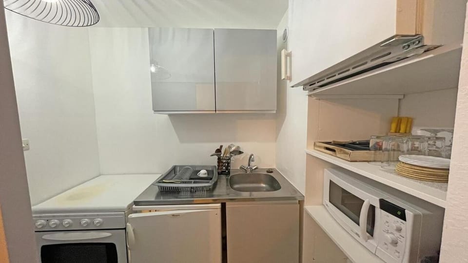 Résidence Cortina 1 - C1806 - APPARTEMENT T2 - CHAMBRE - CABINE - 6 PERS - TERRASSE SUD MAE-5974 Cabin in Provence-Alpes-Côte d'Azur