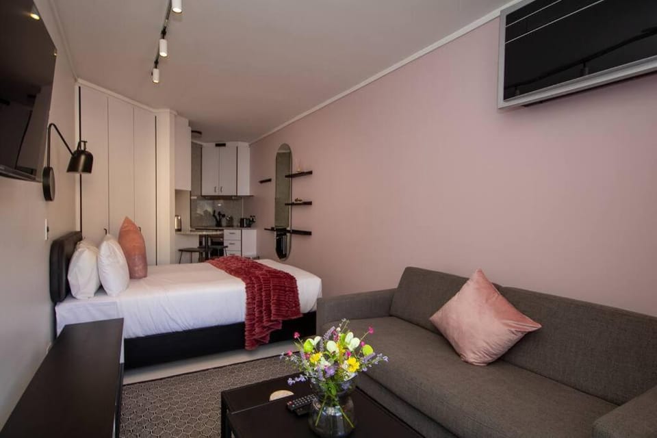 107 The Flamingo, Sea Point Apartment in Sea Point