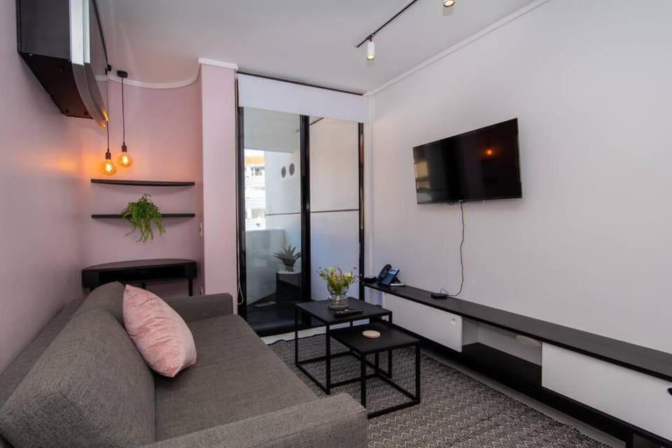 107 The Flamingo, Sea Point Apartment in Sea Point