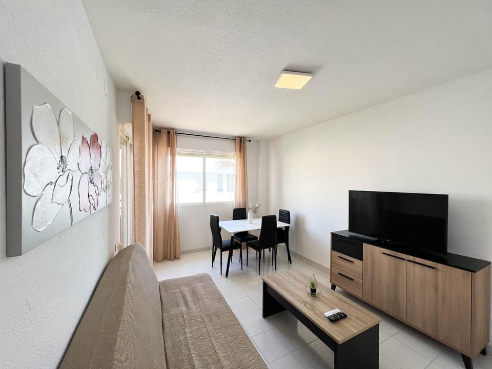TV and multimedia, Living room, Dining area