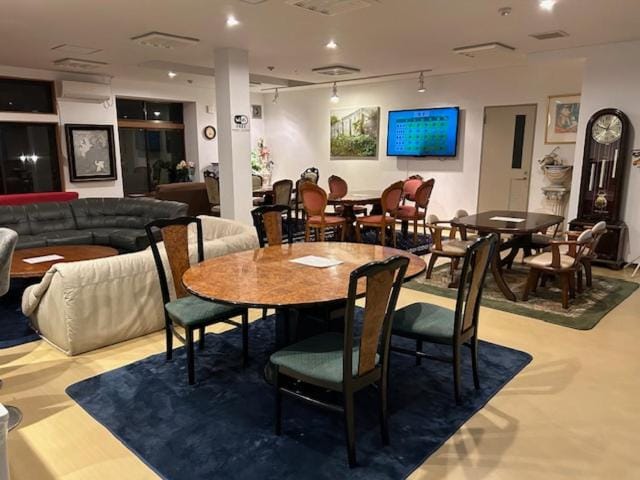 Communal lounge/ TV room