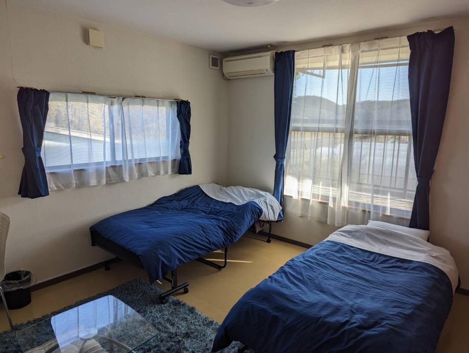 Guest House Koriyama Bed and Breakfast in Japan