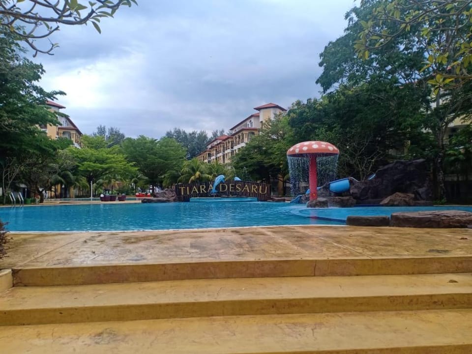 Day, Pool view, Swimming pool, Swimming pool