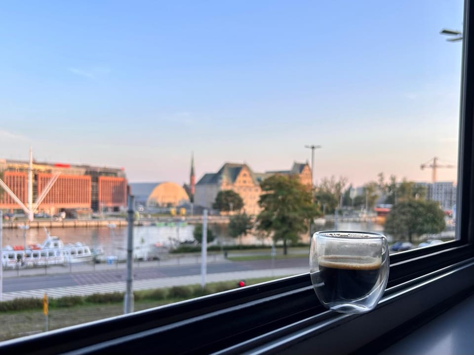 Day, City view, River view