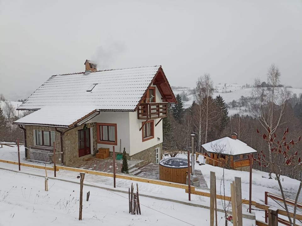 Property building, Day, Natural landscape, Winter