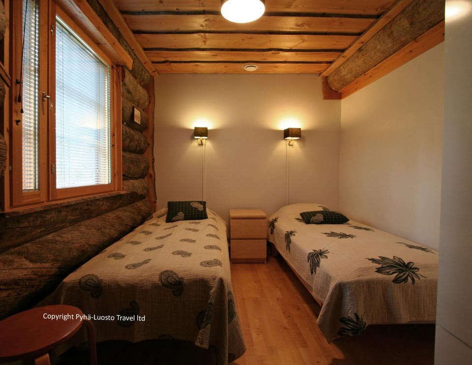 Log House Gregory A House in Rovaniemi