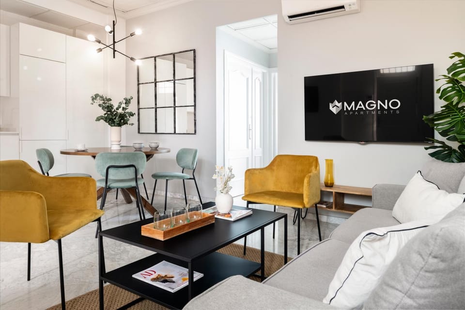 TV and multimedia, Living room, Seating area, Dining area, air conditioner