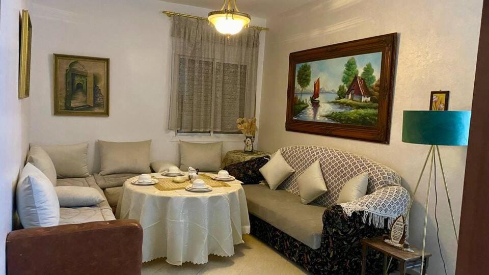 Living room, Decorative detail, Seating area