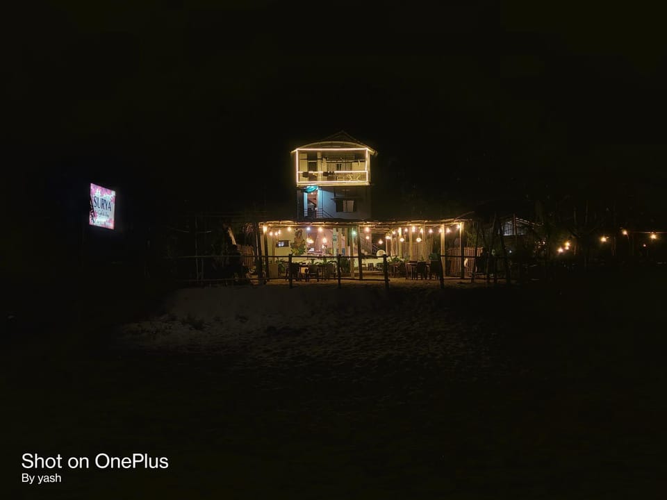 Property building, Restaurant/places to eat, Facade/entrance, Night, Text overlay