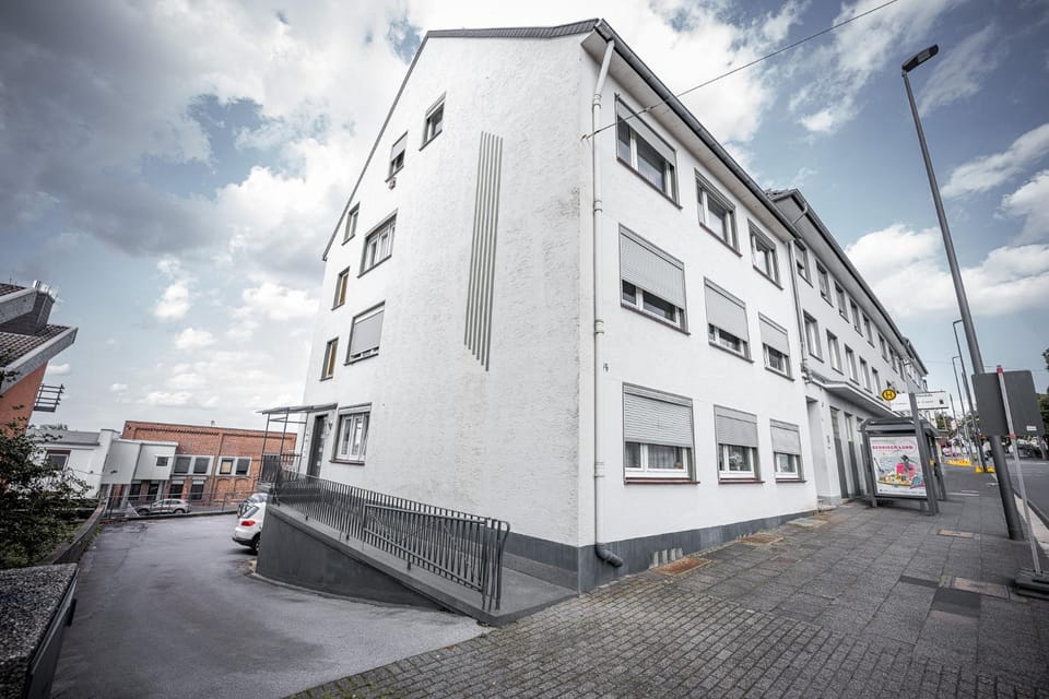 Property building, Street view