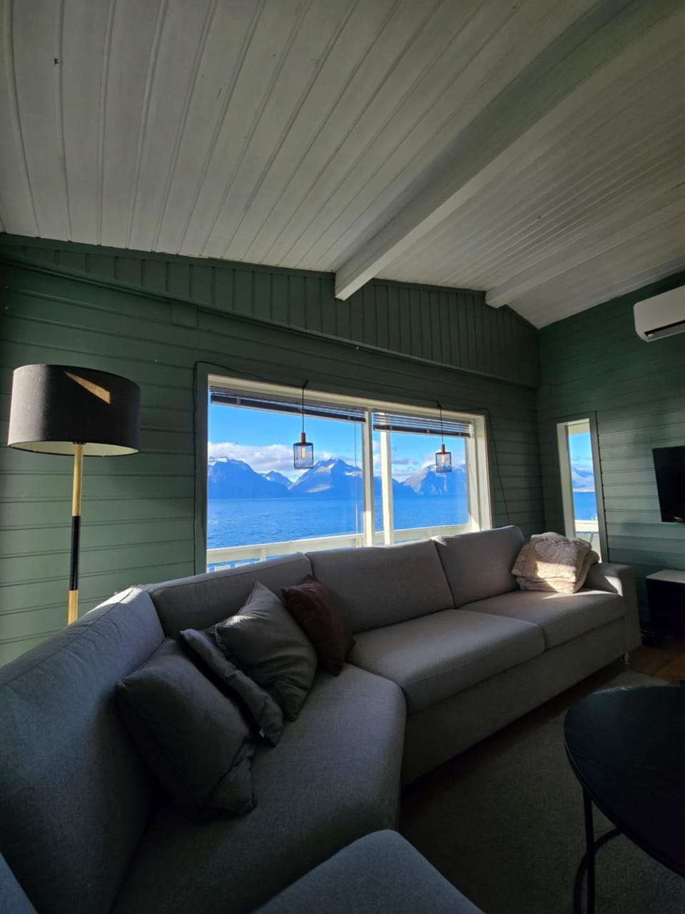 Lyngenfjord view House in Troms Og Finnmark