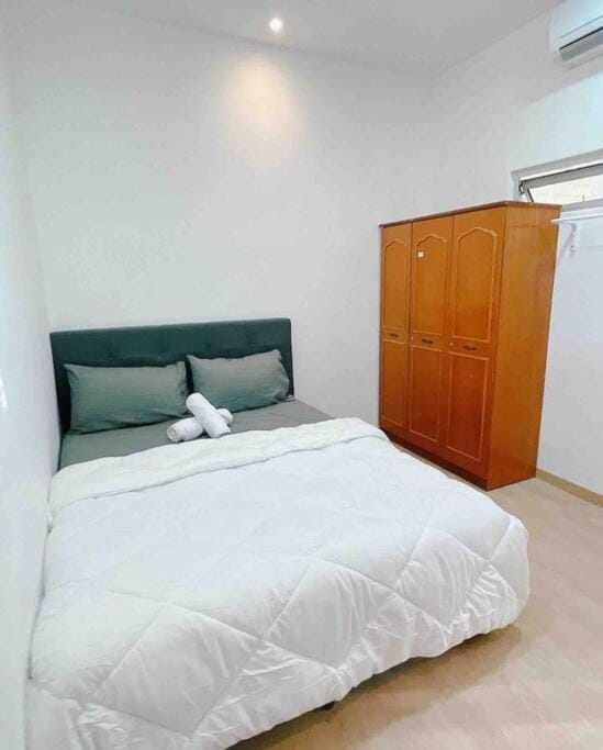 Cheerful 27 Home with BBQ grill House in Hulu Langat