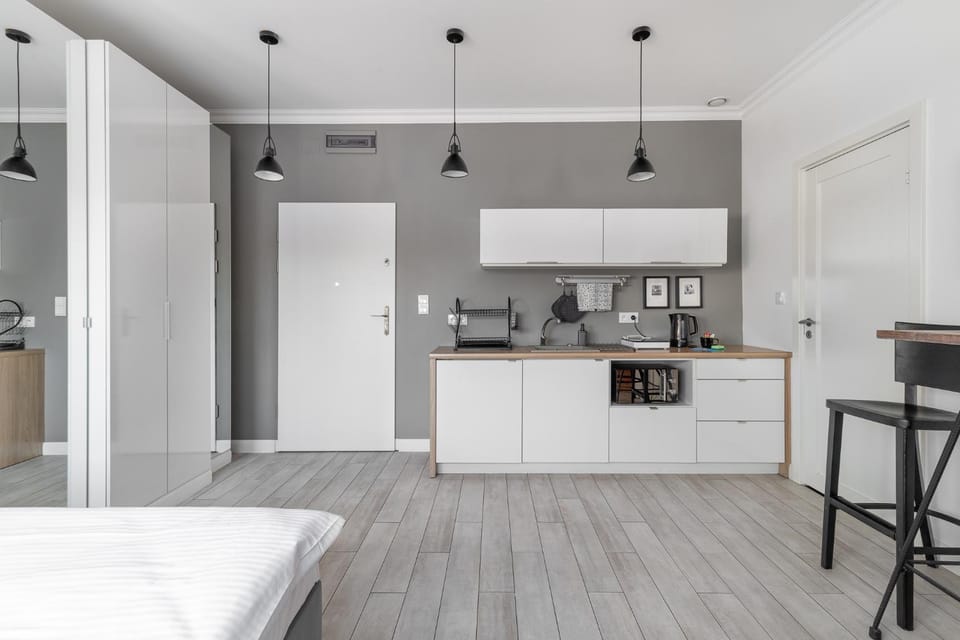 Bed, Coffee/tea facilities, Kitchen or kitchenette, Photo of the whole room, Dining area, Bedroom, minibar, pet friendly, stove
