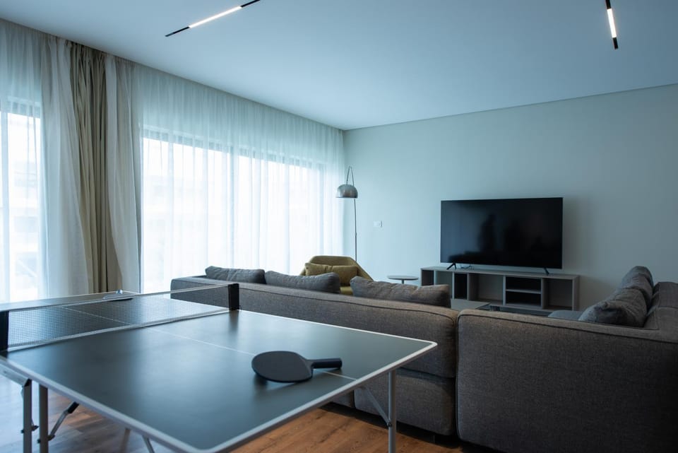 Table tennis, TV and multimedia, Living room