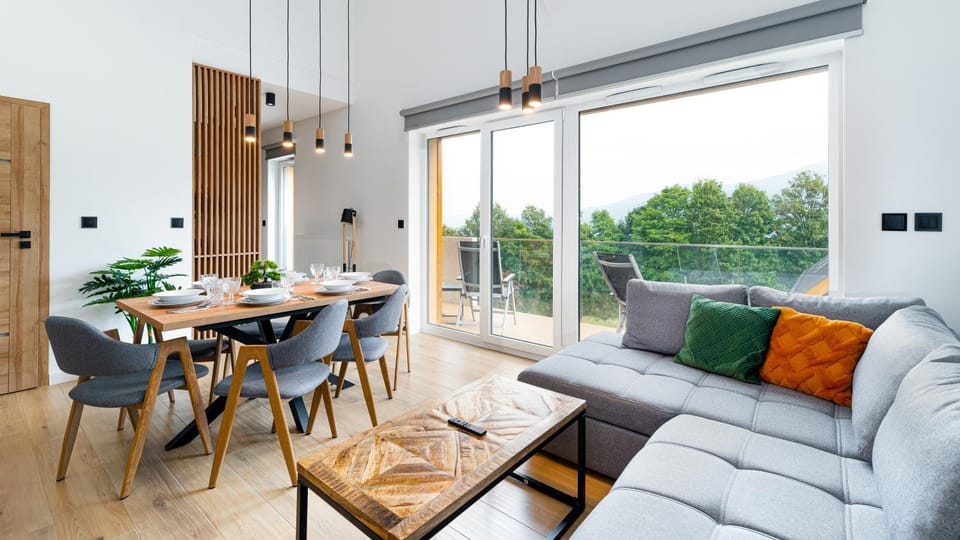 Living room, Seating area, Dining area