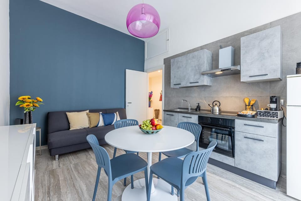 Kitchen or kitchenette, Living room, Dining area