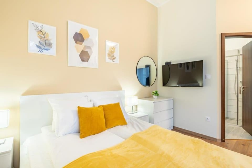 Super Central NEW Studio Apartment in Budapest