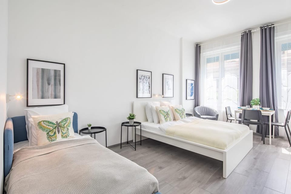 Absolute Central - NEW - Sunny Apartment in Budapest