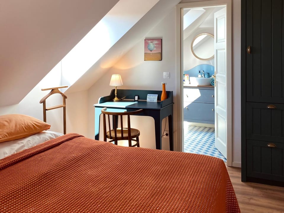 Bed, Bedroom, wardrobe