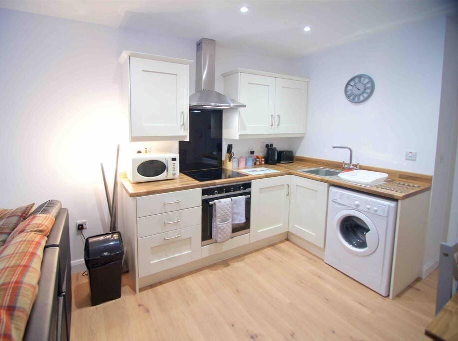 Newly refurbished flat, 1 min from Galgorm resort Apartment in Northern Ireland