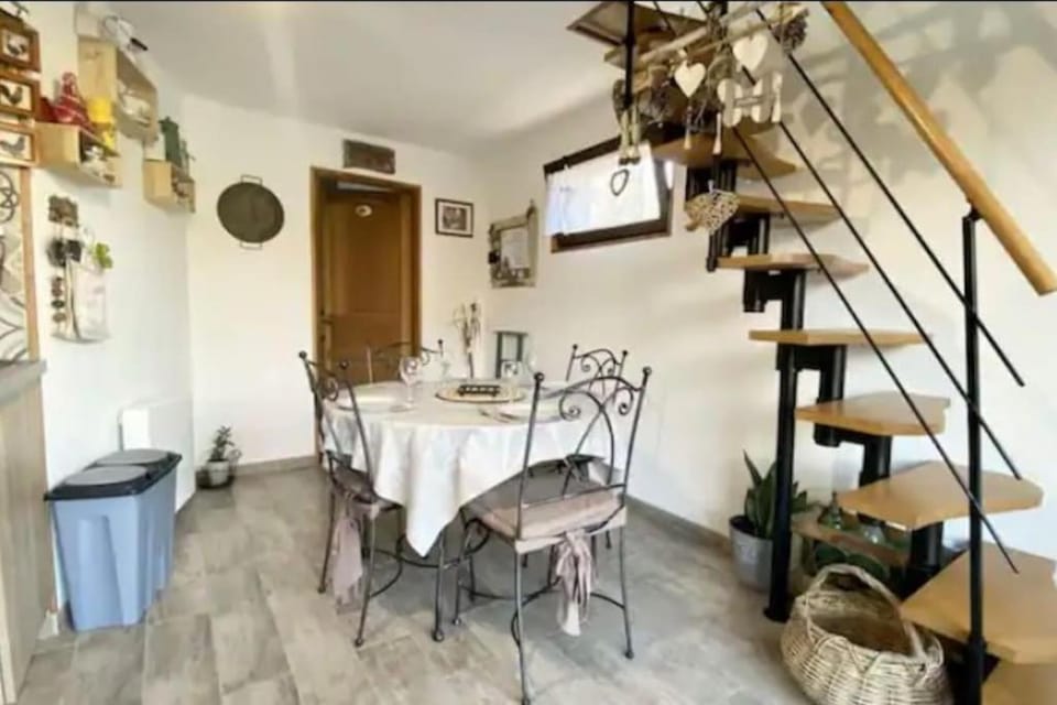 Les Anatidés, Quend House in Fort-Mahon-Plage