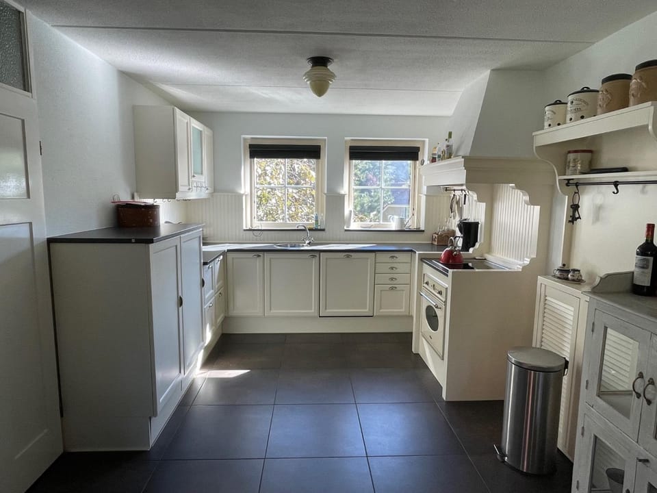 Kitchen or kitchenette, dishwasher, pet friendly, stove