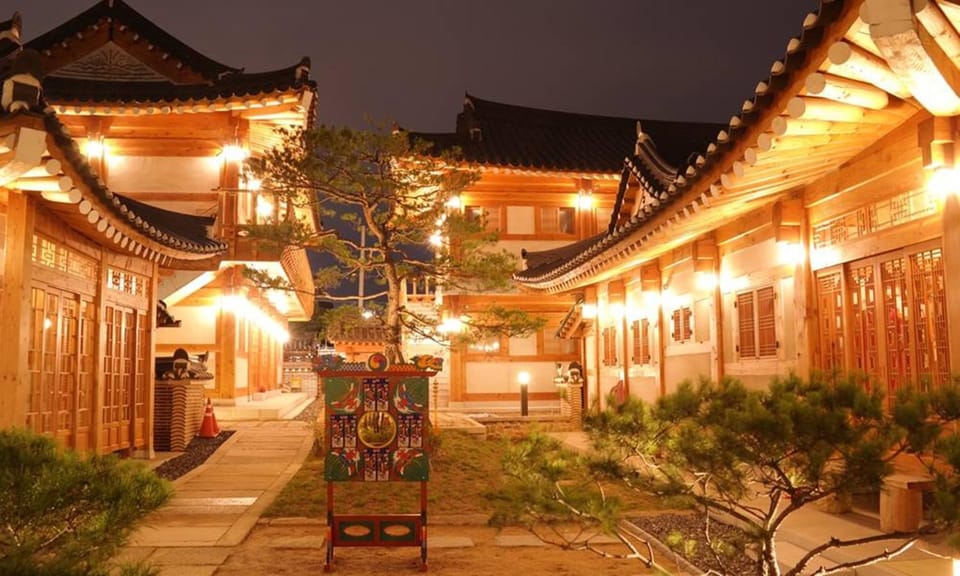 Hwangnamguan Hanok Village Hotel in South Korea
