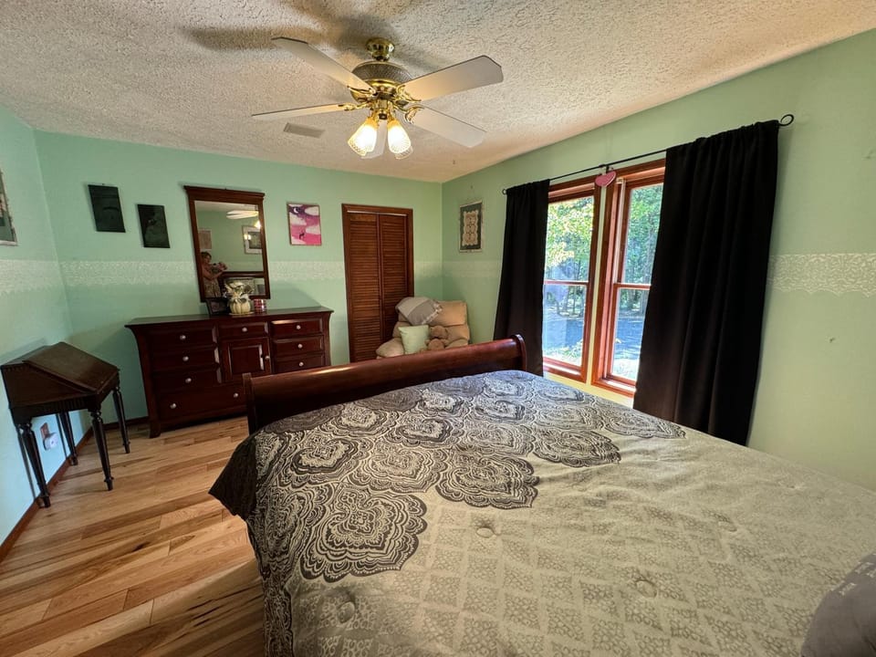 Bed, Bedroom, wardrobe