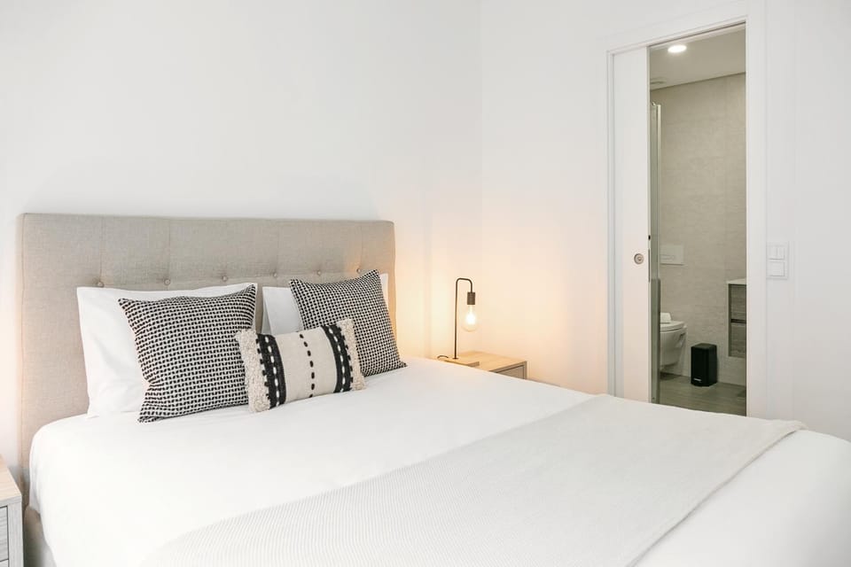 Bed, Bathroom, Bedroom
